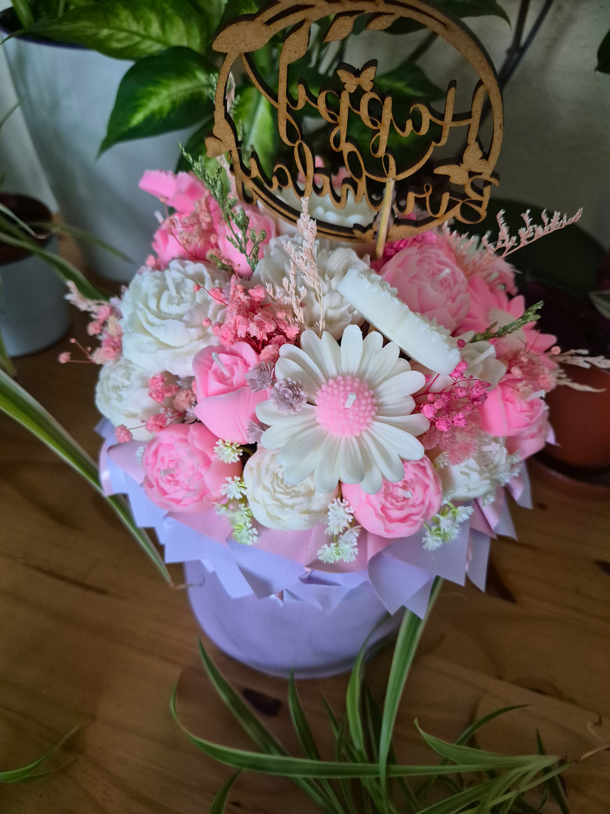 Luxury Candle Flower Bouquet in Hat Box – Pink & White | Handmade Gift