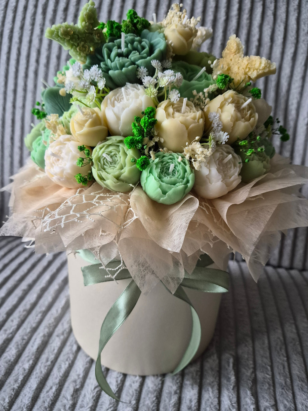 Luxury Green Candle Bouquet – Handmade Floral Gift Box