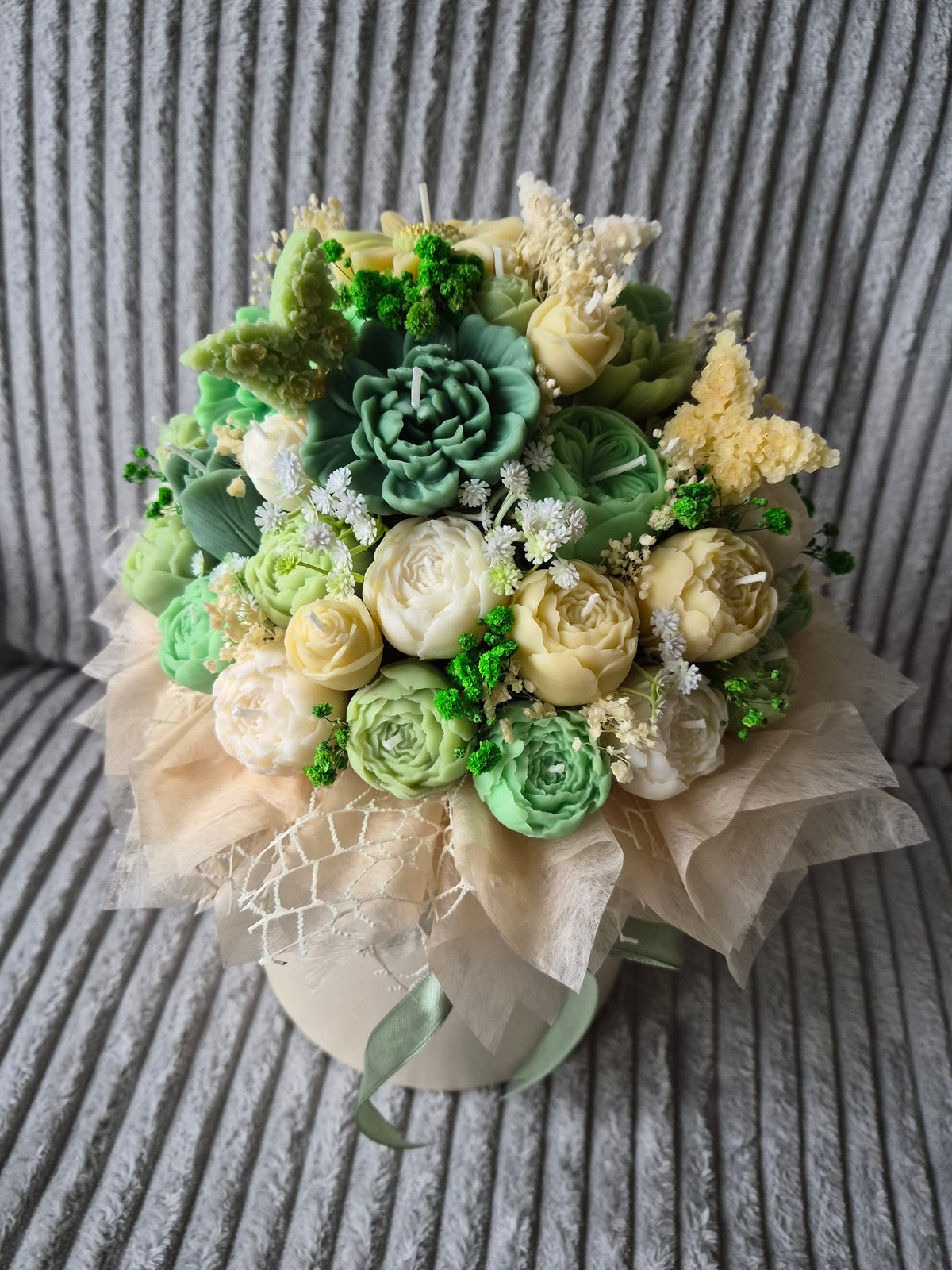 Luxury Green Candle Bouquet – Handmade Floral Gift Box